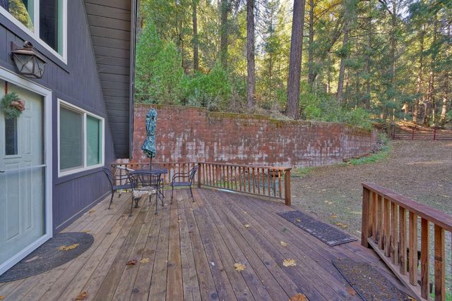 27258 Columbia Dr, Pioneer, CA 95666