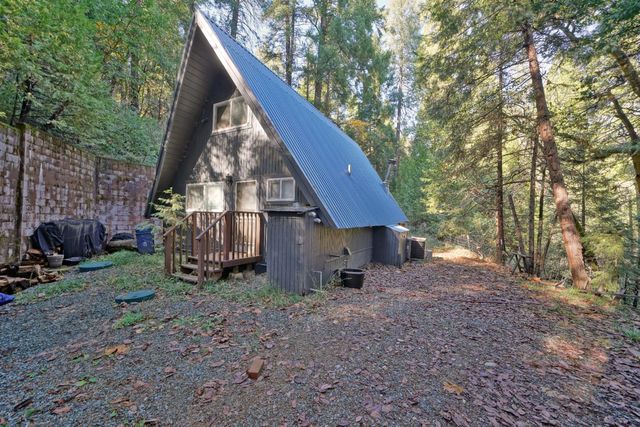 27258 Columbia Dr, Pioneer, CA 95666