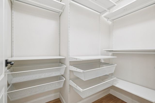 614 Pond St 2104, Braintree, MA 02184