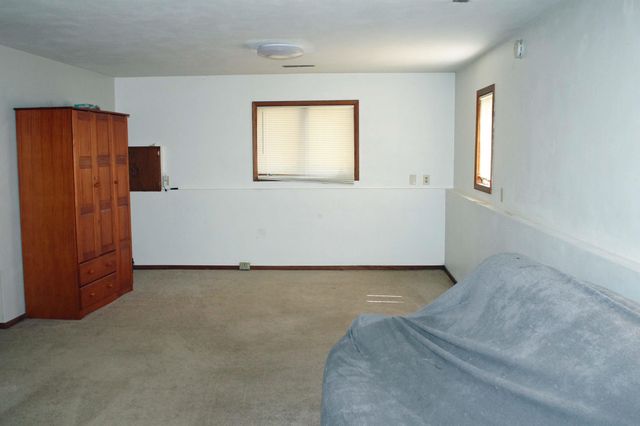 2117 Tilbury Road, Waterloo, IA 50701