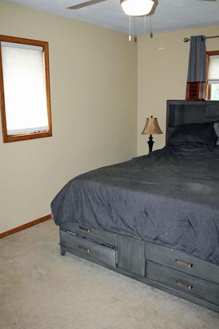 2117 Tilbury Road, Waterloo, IA 50701