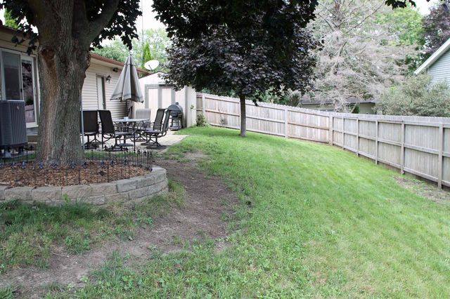 2117 Tilbury Road, Waterloo, IA 50701