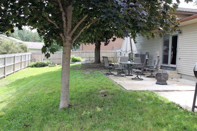 2117 Tilbury Road, Waterloo, IA 50701