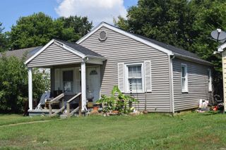 1618 Ravenswood Drive, Evansville, IN 47714