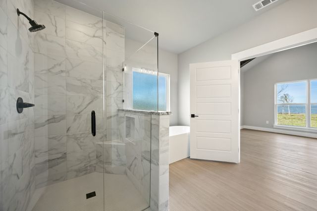 305 Caro Drive, West Tawakoni, TX 75474