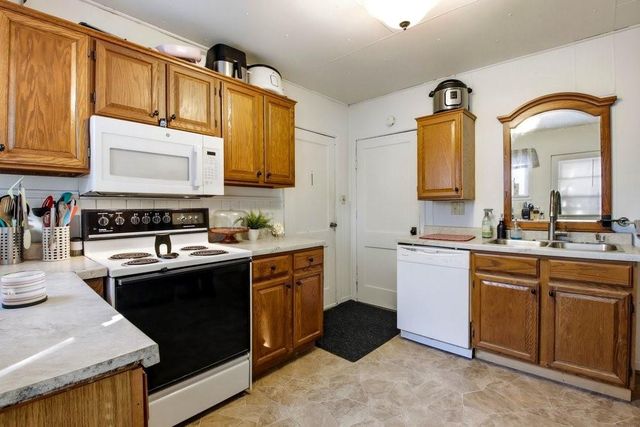 420 E Elm Avenue, Menomonie, WI 54751