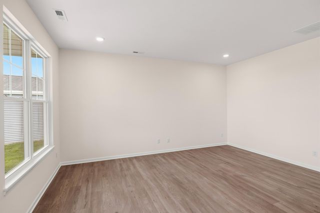 4053 Reflection Place, Valparaiso, IN 46385