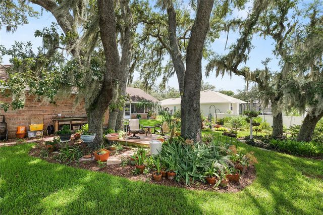 1626 SHERWOOD LAKES BOULEVARD, Lakeland, FL 33809