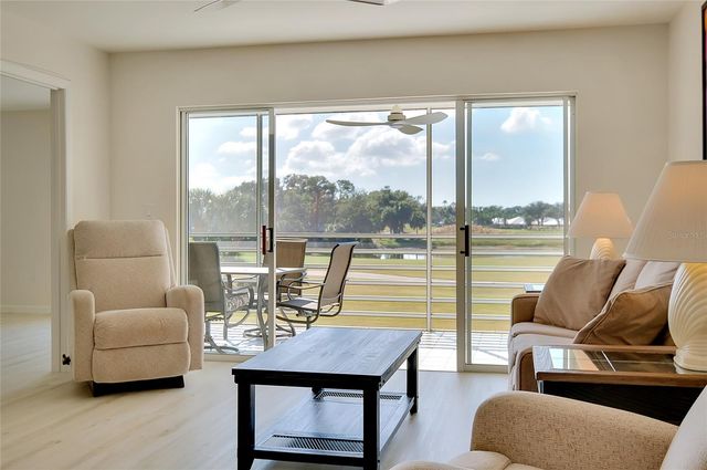 929 WEXFORD BOULEVARD 929, Venice, FL 34293