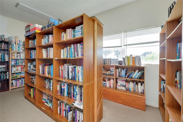 929 WEXFORD BOULEVARD 929, Venice, FL 34293