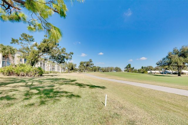 929 WEXFORD BOULEVARD 929, Venice, FL 34293