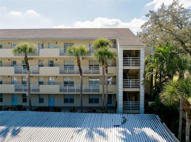 929 WEXFORD BOULEVARD 929, Venice, FL 34293