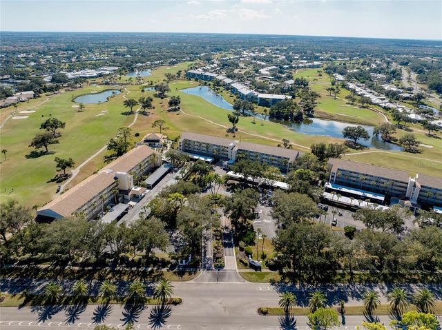 929 WEXFORD BOULEVARD 929, Venice, FL 34293