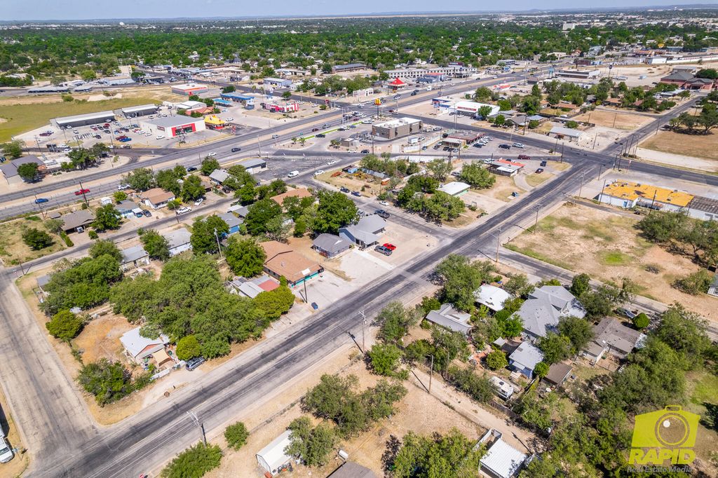 Image 20 of property listing at 1905 Ben Ficklin Road, San Angelo, TX 76903