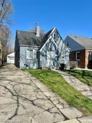 10043 Mckinney Street, Detroit, MI 48224