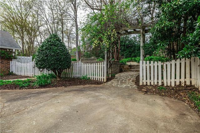 3610 Redfield Drive, Greensboro, NC 27410