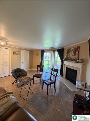 222 North Oak Street, Freemansburg Boro, PA 18017