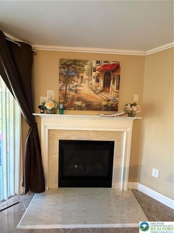 222 North Oak Street, Freemansburg Boro, PA 18017