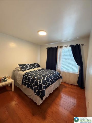 222 North Oak Street, Freemansburg Boro, PA 18017