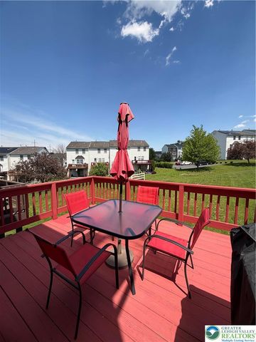 222 North Oak Street, Freemansburg Boro, PA 18017