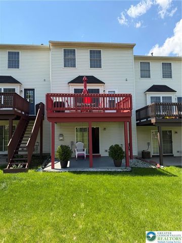 222 North Oak Street, Freemansburg Boro, PA 18017