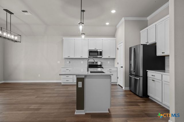 7225 Touchstone Drive, Temple, TX 76502