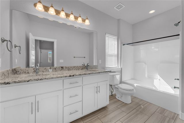 2001 S Florida Way, Fayetteville, AR 72701