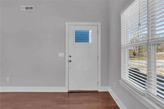 2001 S Florida Way, Fayetteville, AR 72701