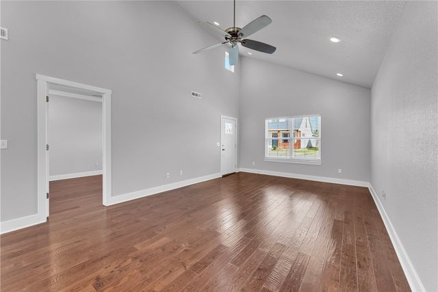 2001 S Florida Way, Fayetteville, AR 72701