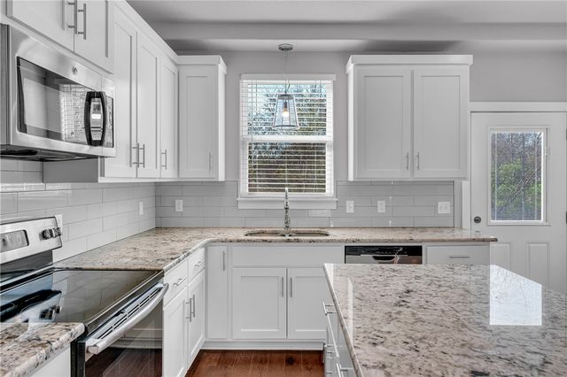 2001 S Florida Way, Fayetteville, AR 72701