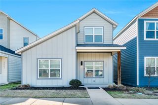 2001 S Florida Way, Fayetteville, AR 72701