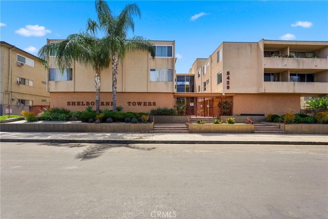 5429 Newcastle 303, Encino, CA 91316