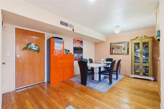 5429 Newcastle 303, Encino, CA 91316