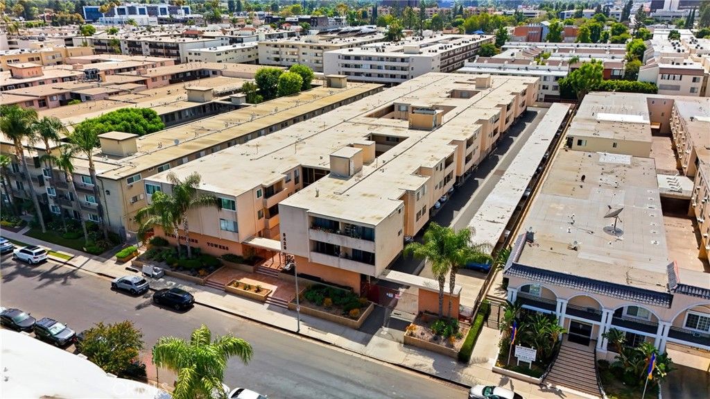 5429 Newcastle 303, Encino, CA 91316 — photo 3