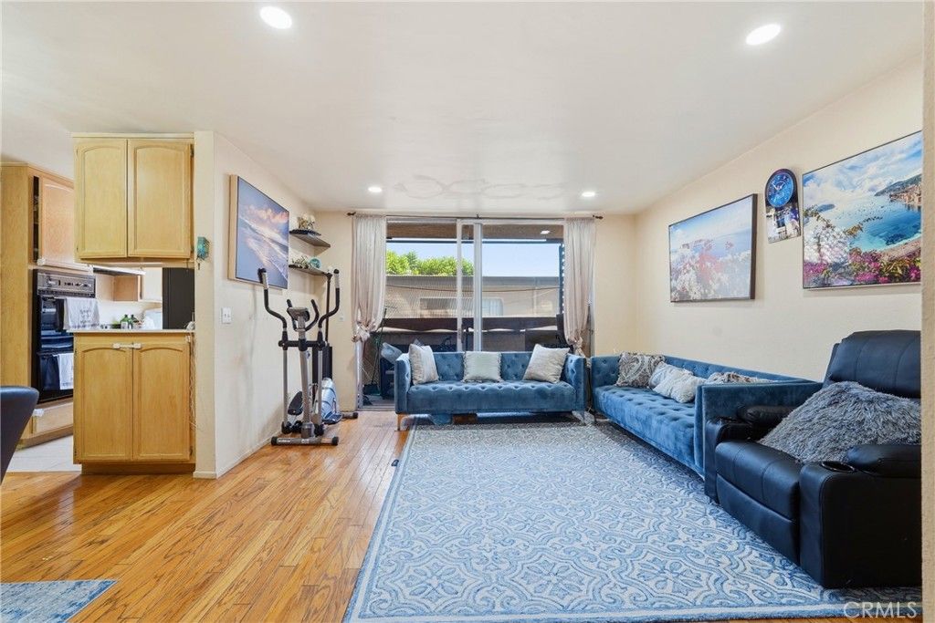 5429 Newcastle 303, Encino, CA 91316 — photo 5