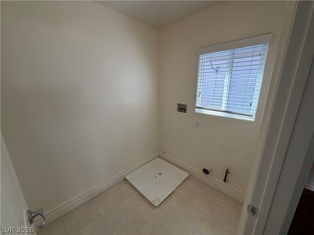 6677 Keyesport Court, Las Vegas, NV 89148