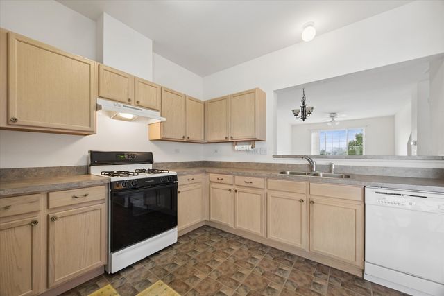 2544 Hatfield Court, Elgin, IL 60123