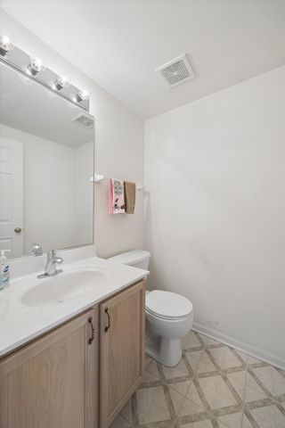2544 Hatfield Court, Elgin, IL 60123
