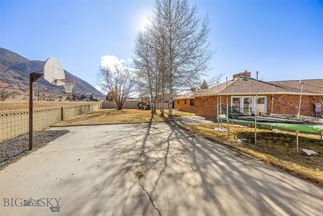 100 Cedar Lake Court, Butte, MT 59701