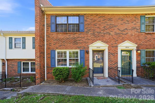 8846 Hunter Ridge Drive, Charlotte, NC 28226