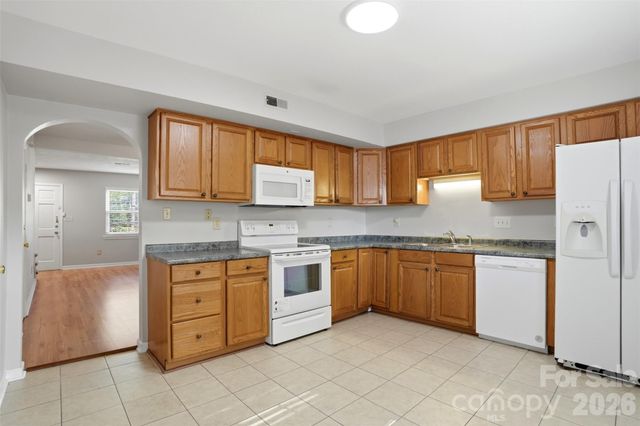 8846 Hunter Ridge Drive, Charlotte, NC 28226