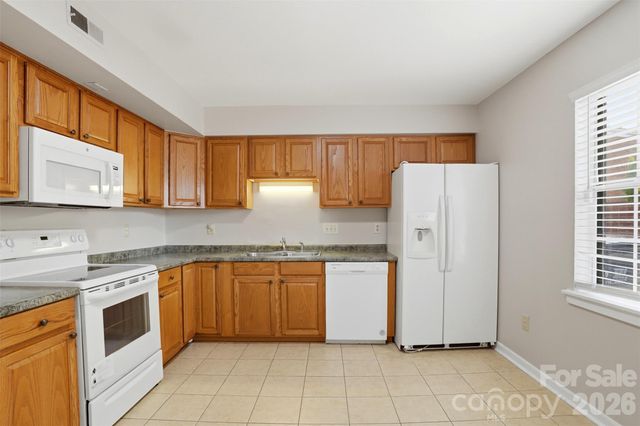 8846 Hunter Ridge Drive, Charlotte, NC 28226