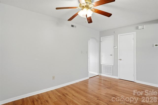 8846 Hunter Ridge Drive, Charlotte, NC 28226