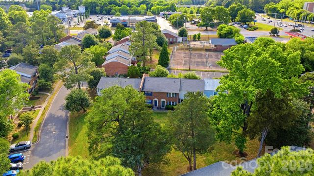 8846 Hunter Ridge Drive, Charlotte, NC 28226