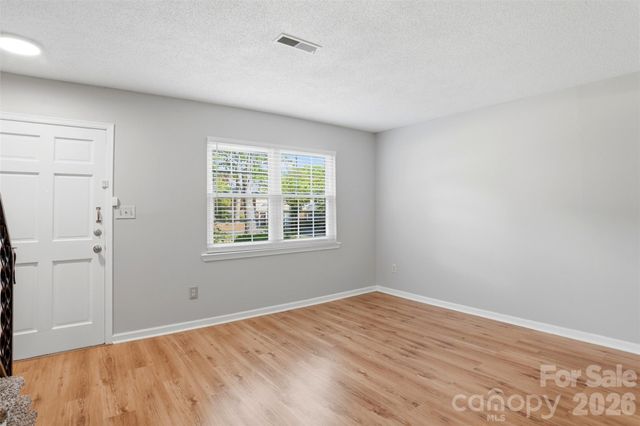 8846 Hunter Ridge Drive, Charlotte, NC 28226