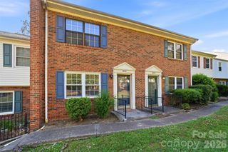 8846 Hunter Ridge Drive, Charlotte, NC 28226