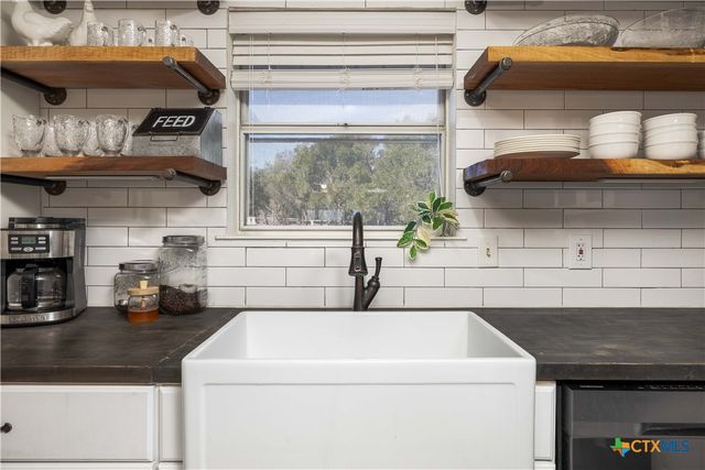 519 Eden Ranch Drive, Canyon Lake, TX 78133