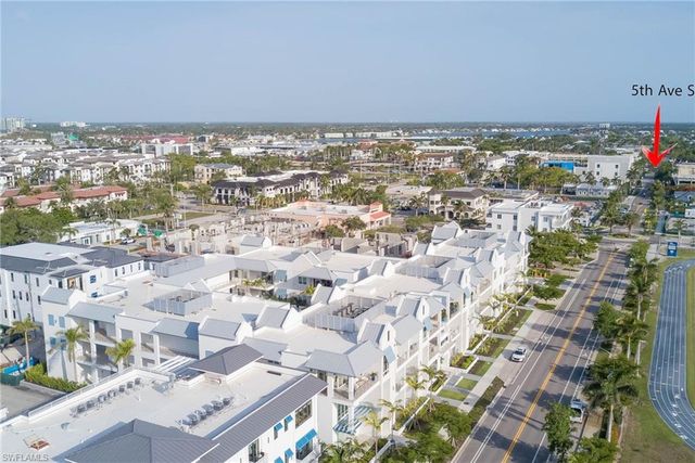 201 8th ST S 208, Naples, FL 34102