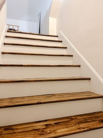 555 Main St 9, Woburn, MA 01801