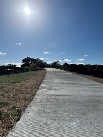 36 Travis Oaks DR, Marble Falls, TX 78654